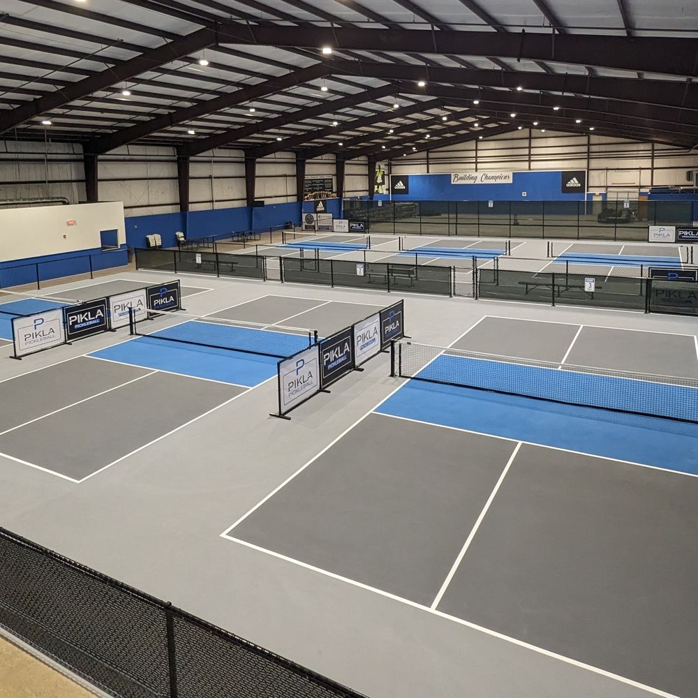 Thi công sân Poptennis giảm đau CHÂN 2026
